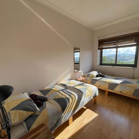 Cosy Designer Finished Apartment With Unobstructed Views セント・ポールズ・ベイ エクステリア 写真