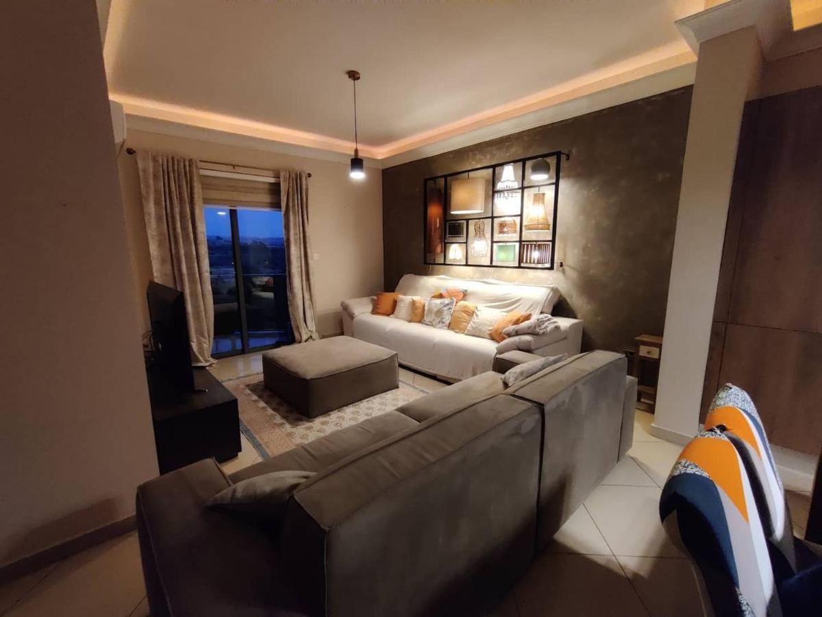 Cosy Designer Finished Apartment With Unobstructed Views セント・ポールズ・ベイ エクステリア 写真